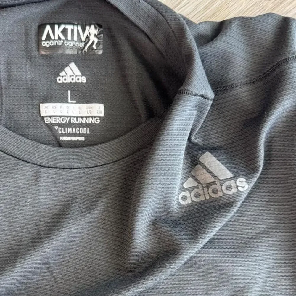 Adidas Men's Black and Navy T-shirt